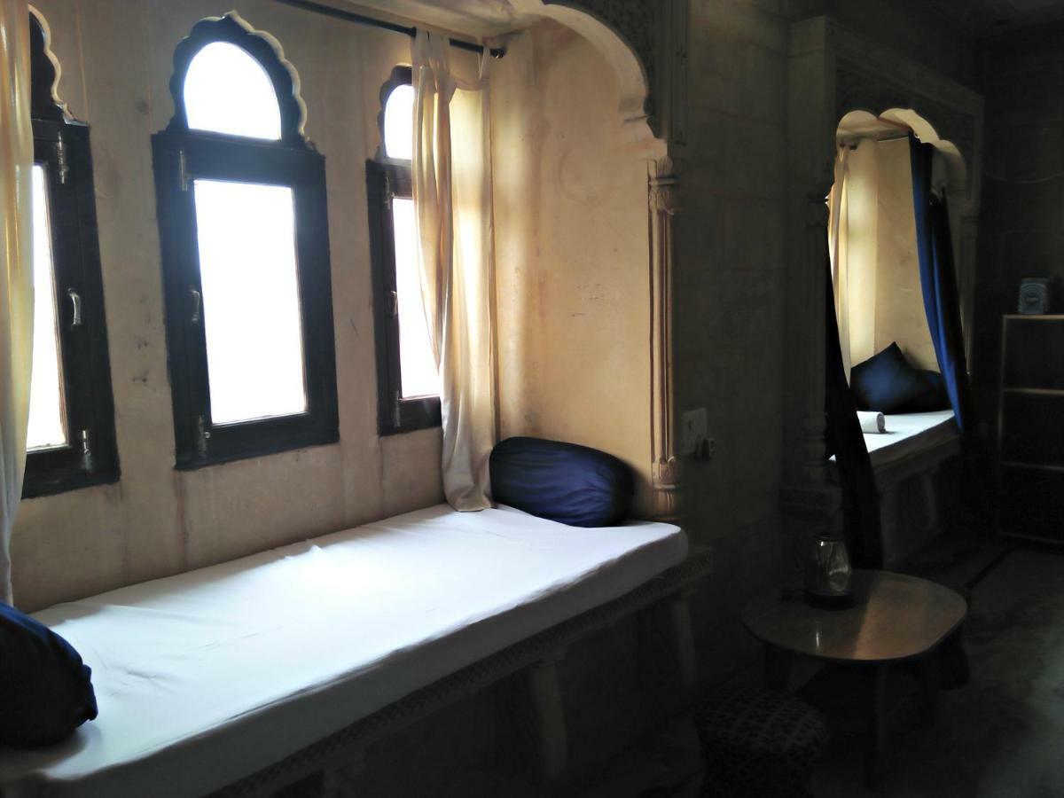 Hotel Kavi Palace ジャイサルメール エクステリア 写真