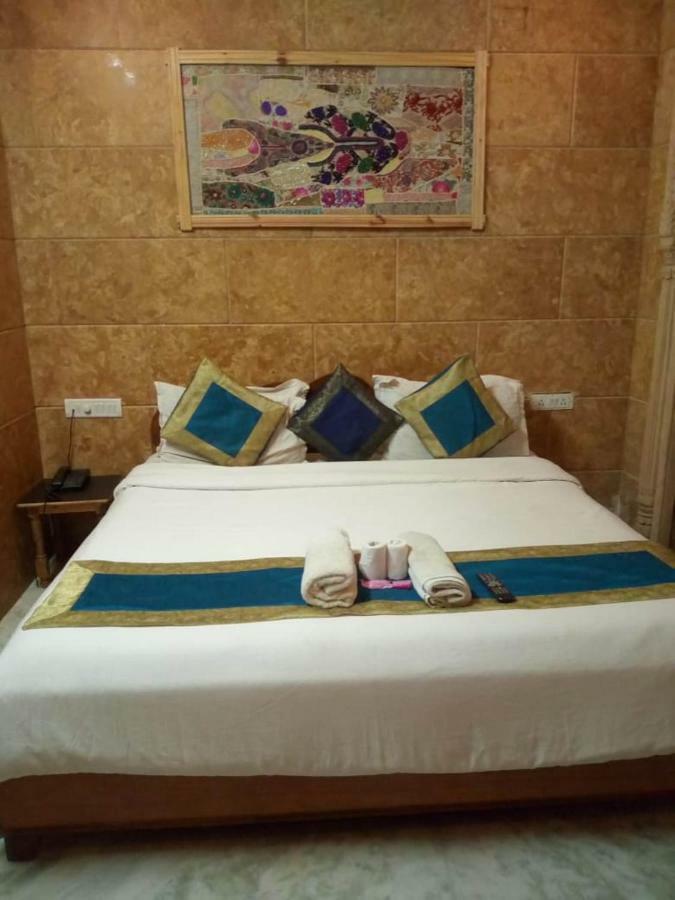 Hotel Kavi Palace ジャイサルメール エクステリア 写真